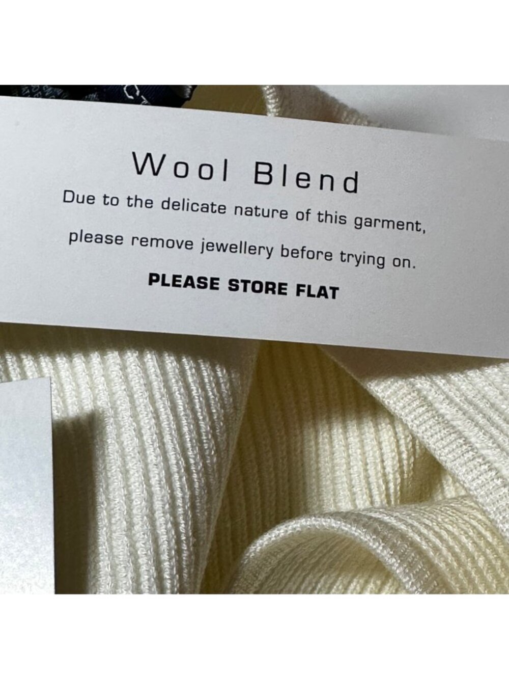 French Connection Jaida Top M Summer White Wool Blend MSRP $98 Capsule Academia - Picture 7 of 14